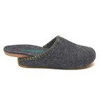 Pine House Slipper // Dark Gray (Euro: 37)