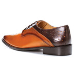 1099 Oxford // Cognac (US: 9.5)