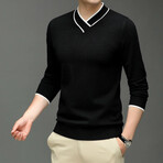 Omari Sweater // Black (L)