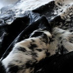 Natural Kobe Cowhide Rug // 5' X 7' (Brown & White)