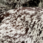 Natural Kobe Cowhide Rug // 5' X 7' (Classic Brindle)