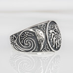 Silver Ring with Sleipnir and Ravens (10)