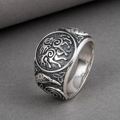 Silver Ring with Sleipnir and Ravens (6)