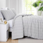 Bali Clipped Jacquard Duvet Cover Set // Light Grey (King / Cal King)