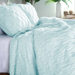 Delta Clipped Jacquard Duvet Cover Set // Blue (King / Cal King)