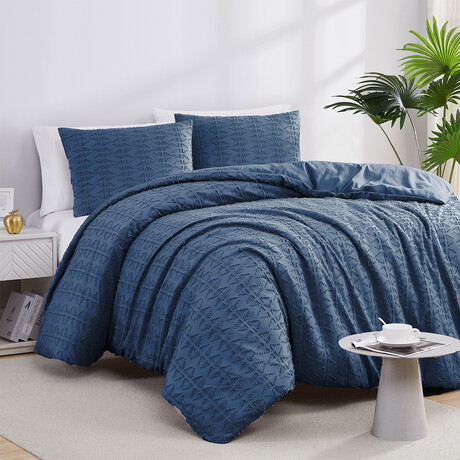 Bali Clipped Jacquard Duvet Cover Set // Navy Blue (King / Cal King)