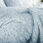 Marrakech Clipped Jacquard Comforter Set // Blue (King / Cal King)