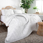 Chevron Clipped Jacquard Comforter Set // Light Grey (King / Cal King)