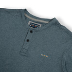 Boring Performance Henley // Blue (S)