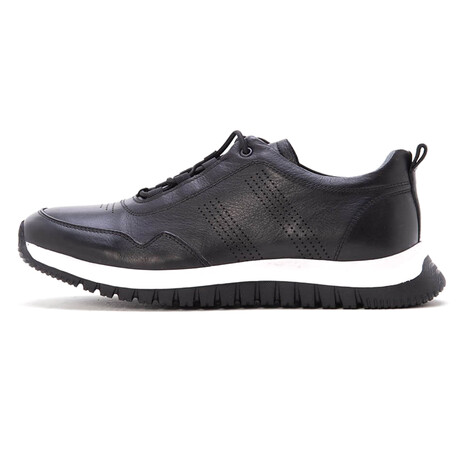 Augus Sneakers // Black (Euro: 39)