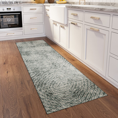 Bravado Patterned Chain Link Ash // Power Loomed (1'8" x 2'6"   Throw/Accent Rug)