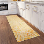 Bravado Patterned Chain Link Gilded // Power Loomed (1'8" x 2'6"   Throw/Accent Rug)