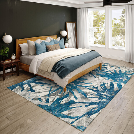 Bravado Abstract Starburst Blue // Power Loomed (1'8" x 2'6" Throw/Accent Rug)