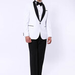 Hugh 2-Piece Slim Fit Suit // White (Euro: 54)
