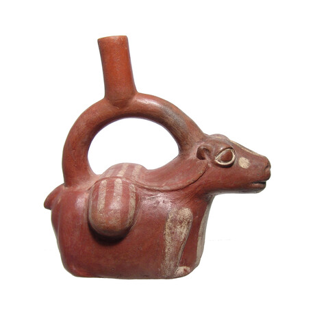 Pre-Columbian Llama Effigy Bottle // 450 - 550 AD