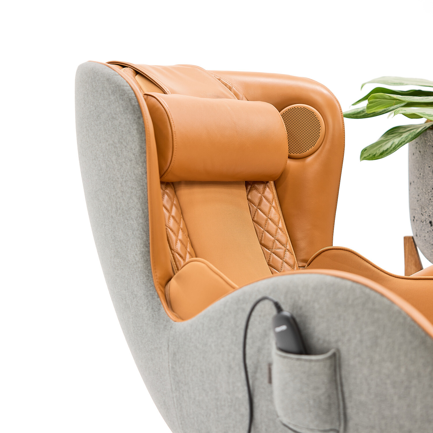 NOUHAUS Classic Leather Massage Chair with Ottoman, Caramel