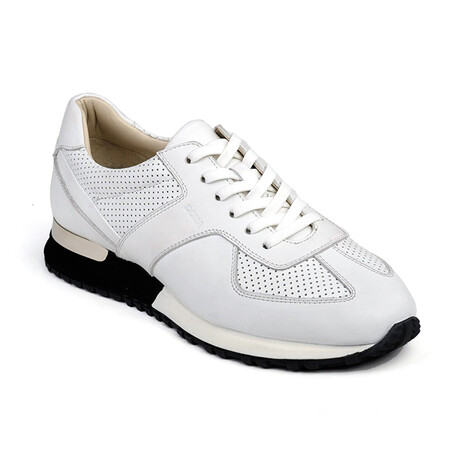 Ezra Sneakers // White (Euro: 39)