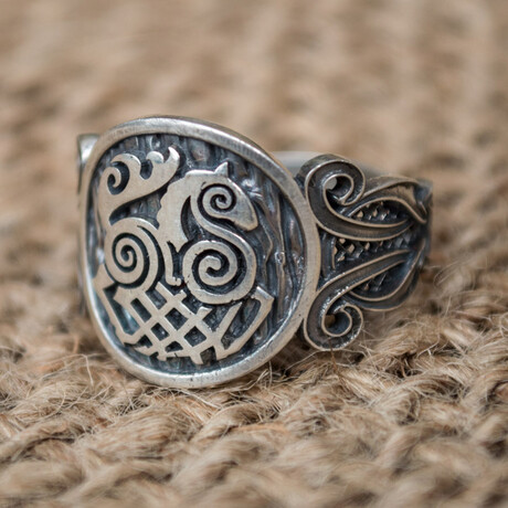 Sleipnir Ring with Viking Ornament // Silver (6)