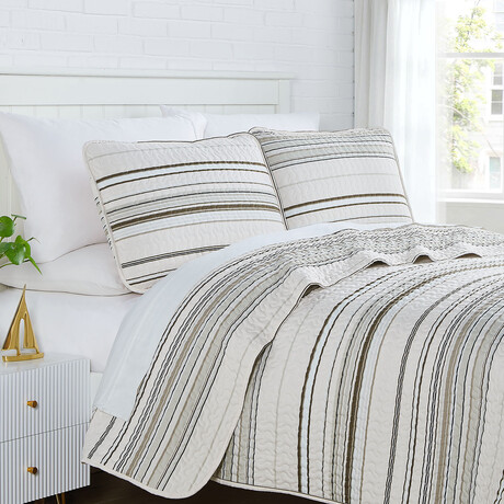 Coastal Stripes Oversized Quilt Sets // Coastal Stripe Taupe (King / California King)