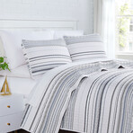 Coastal Stripes Oversized Quilt Sets // Coastal Stripe Gray (King / California King)