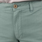 Puretec cool™ Stretch Linen Cotton Walking Shorts // Chinois Green (30)