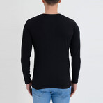 Connor Long Sleeve V-Neck T-Shirt // Black (S)