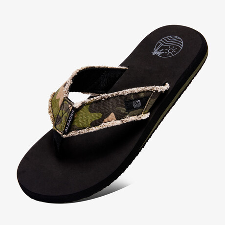 Aleader Men‘s Canvas Flip Flops // Camouflage (US: 7)