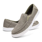 Aleader Men‘s Slip On Loafers // Khaki (US: 11)