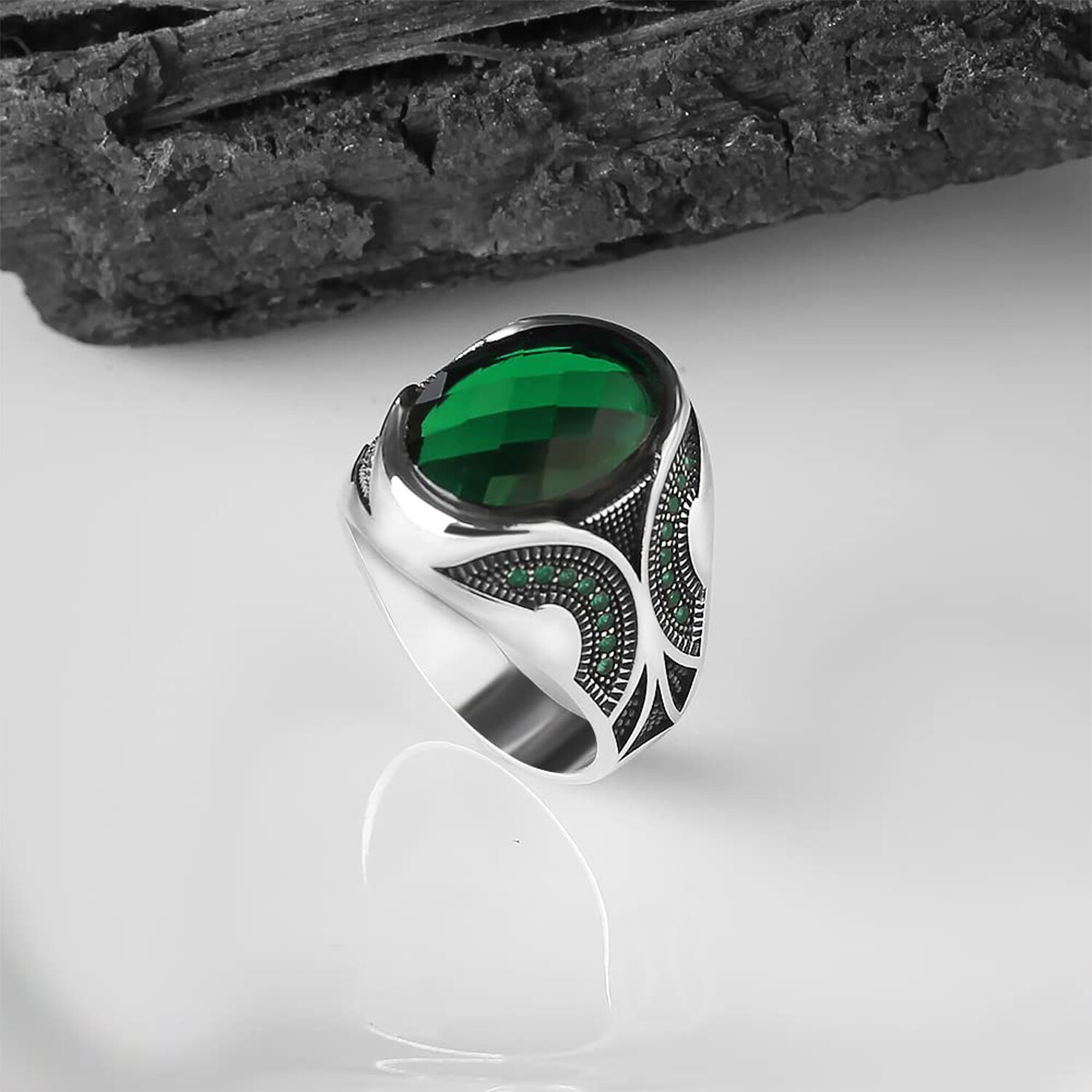 925 Sterling Silver Emerald Stone Men's Ring // Silver + Green (8 ...