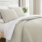 Chervron Oversized Quilt Set // Alabaster (King / California King)