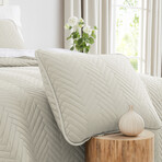 Chervron Oversized Quilt Set // Alabaster (King / California King)