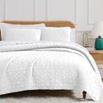 Pebbles Oversized Quilt Set // White (King / California King)