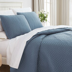 Chervron Oversized Quilt Set // Blue (King / California King)