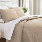 Chervron Oversized Quilt Set // Sand (King / California King)