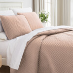 Chervron Oversized Quilt Set // Rose Dust (King / California King)