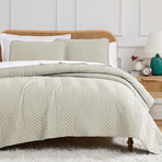 Chervron Oversized Quilt Set // Alabaster (King / California King)