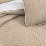 Chervron Oversized Quilt Set // Sand (King / California King)