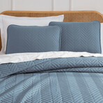 Chervron Oversized Quilt Set // Blue (King / California King)