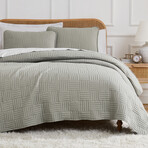 Grid Oversized Quilt Set // Gray (King / California King)