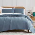 Chervron Oversized Quilt Set // Blue (King / California King)