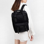 Macaroon Black Series // Black