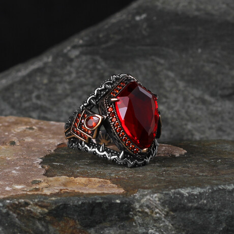 925 Sterling Silver Shield Shape Garnet Stone Men's Ring // Silver + Red (6.5)