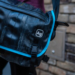 Pike Messenger Bag (Charcoal)