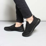 Roger Sneaker // Black (Euro: 40)