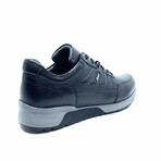 2720 Sneaker // Black (Euro: 41)