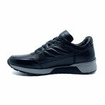 2720 Sneaker // Black (Euro: 41)