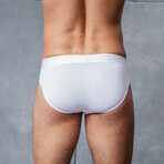 ALPHX Everyday Comfort // MDRN Brief // Frost White (X-Small)
