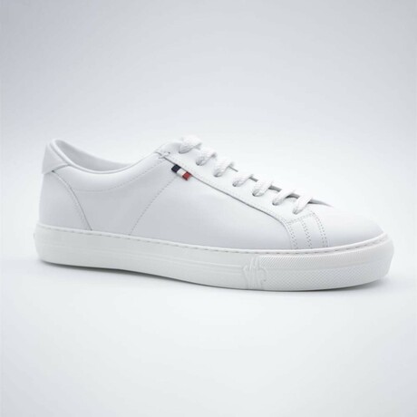 White Sneakers // White (US: 7)