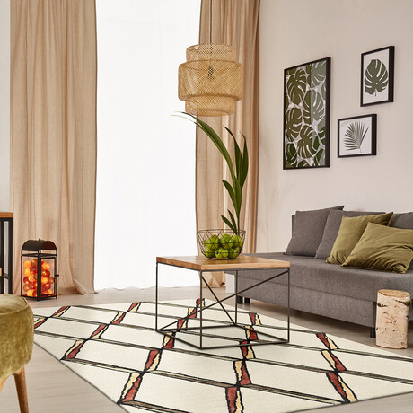 Libby Langdon Upton 4309 // Cream + Gold (8'0"L x 2'3"W x 0.5"H)