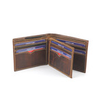 Oil Pull Up Center Flap Bi-Fold // Brown